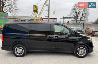 Минивэн Mercedes-Benz EQV 2022 в 