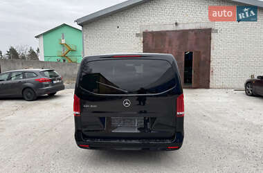 Минивэн Mercedes-Benz EQV 2022 в 