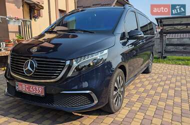 Минивэн Mercedes-Benz EQV 2021 в 