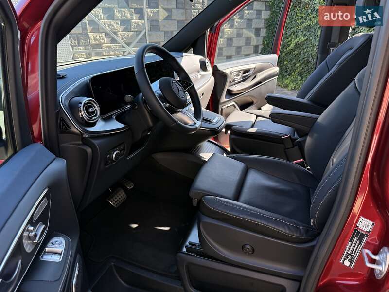 Минивэн Mercedes-Benz EQV 2024 в Ровно
