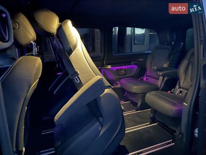 Минивэн Mercedes-Benz EQV 2024 в Ровно