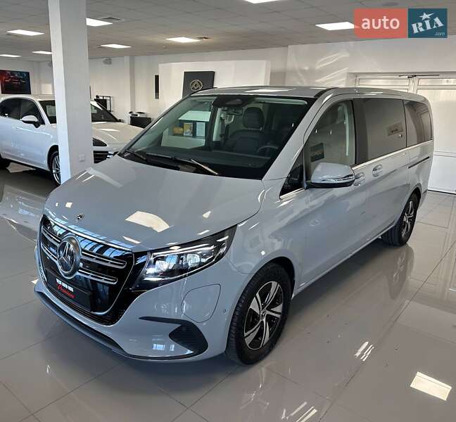Минивэн Mercedes-Benz EQV 2025 в Киеве