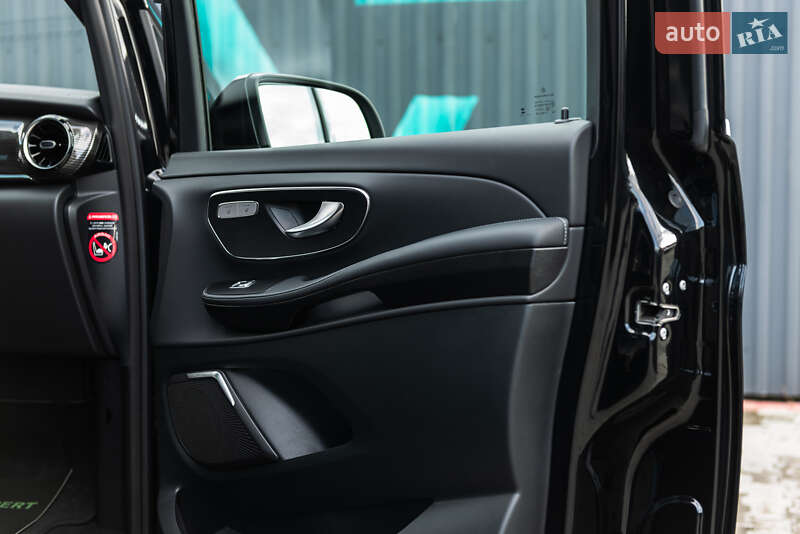 Минивэн Mercedes-Benz EQV 2023 в Мукачево