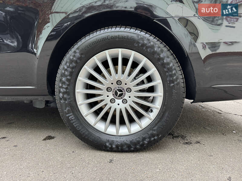 Минивэн Mercedes-Benz EQV 2023 в Киеве фото 62 Минивэн Mercedes-Benz EQV 2023 в Киеве