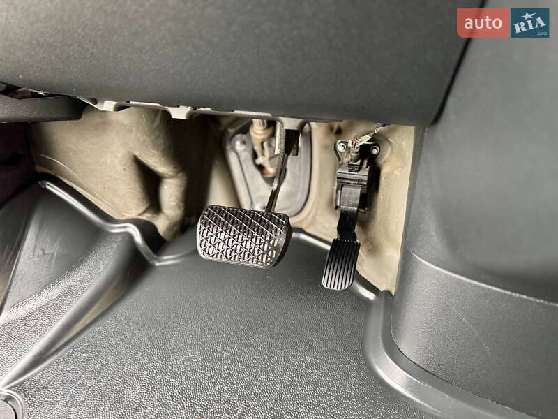 Грузовой фургон Mercedes-Benz eSprinter 2023 в Дрогобыче