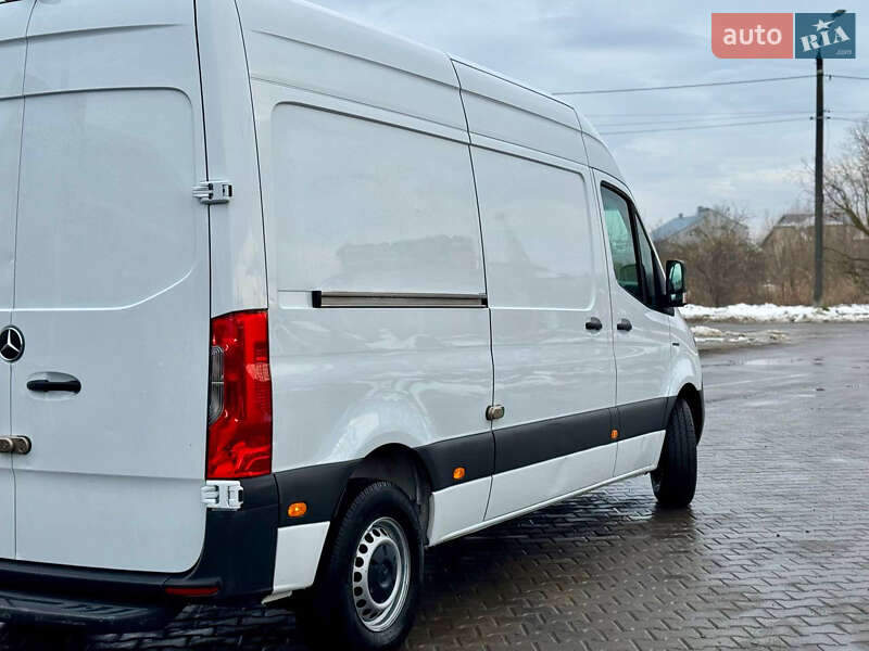 Грузовой фургон Mercedes-Benz eSprinter 2023 в Дрогобыче