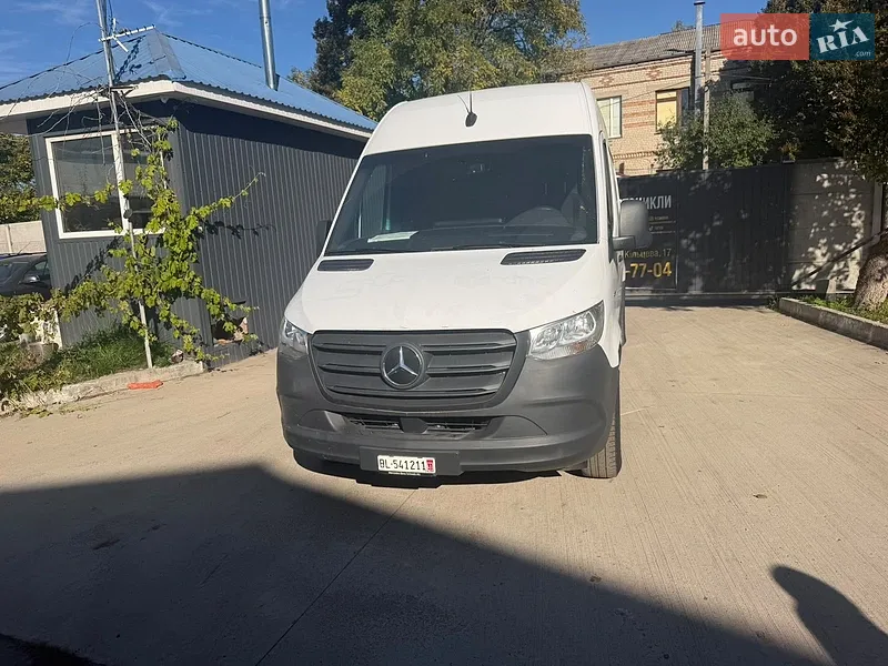 Mercedes-Benz eSprinter 2021
