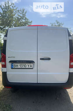 Грузовой фургон Mercedes-Benz eVito 2019 в  фото 10 Грузовой фургон Mercedes-Benz eVito 2019 в