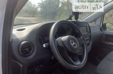 Грузовой фургон Mercedes-Benz eVito 2019 в  фото 16 Грузовой фургон Mercedes-Benz eVito 2019 в