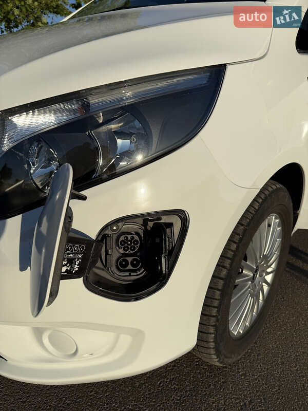 Минивэн Mercedes-Benz eVito 2021 в Бучаче
