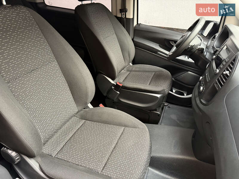 Минивэн Mercedes-Benz eVito 2021 в Тячеве