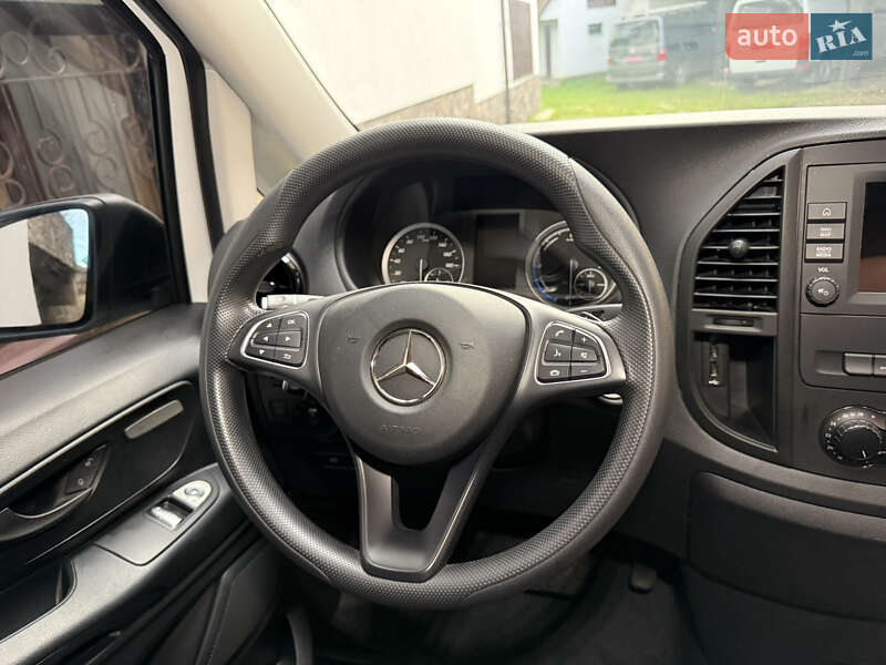 Минивэн Mercedes-Benz eVito 2021 в Тячеве