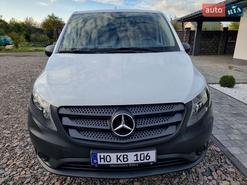 Вантажний фургон Mercedes-Benz eVito 2022 в Радивиліві