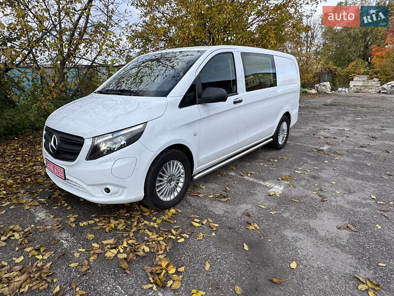 Вантажний фургон Mercedes-Benz eVito 2023 в Рівному