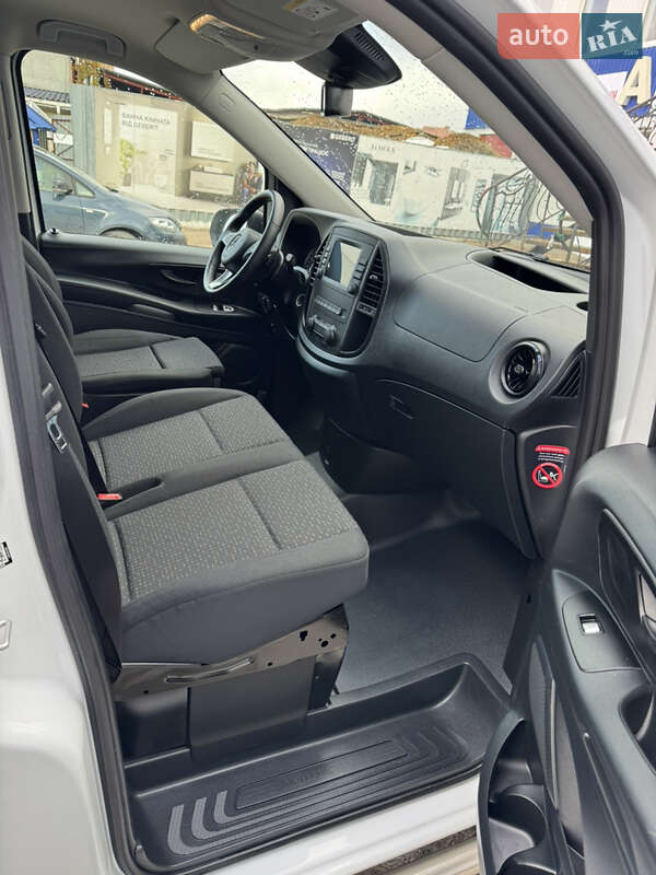 Вантажний фургон Mercedes-Benz eVito 2023 в Рівному