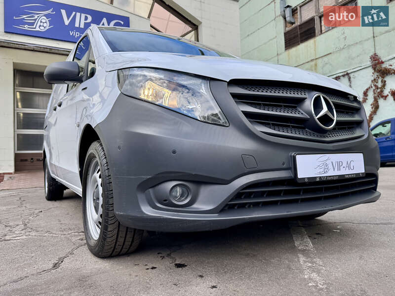 Грузовой фургон Mercedes-Benz eVito 2022 в Киеве