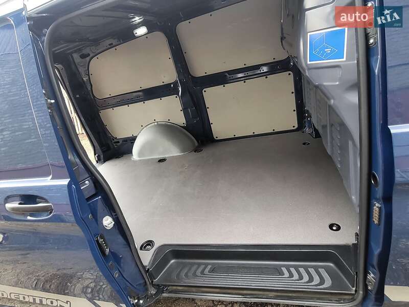 Грузовой фургон Mercedes-Benz eVito 2020 в Дергачах фото 14 Грузовой фургон Mercedes-Benz eVito 2020 в Дергачах