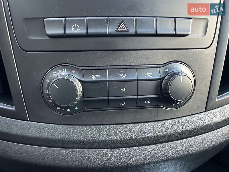 Вантажний фургон Mercedes-Benz eVito 2019 в Києві