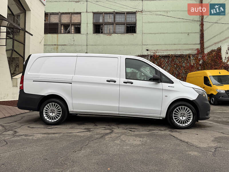 Вантажний фургон Mercedes-Benz eVito 2024 в Києві
