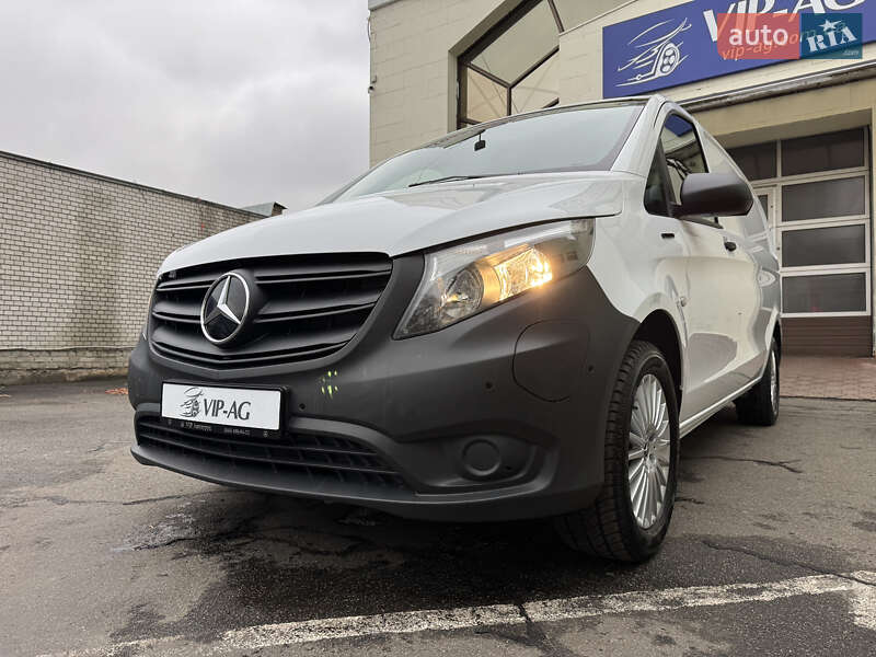 Вантажний фургон Mercedes-Benz eVito 2024 в Києві