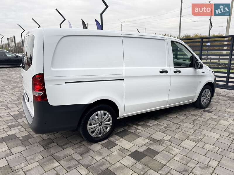 Вантажний фургон Mercedes-Benz eVito 2020 в Рівному