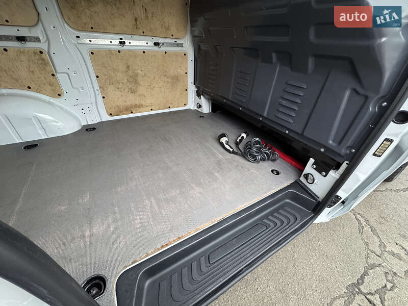 Грузовой фургон Mercedes-Benz eVito 2019 в Киеве