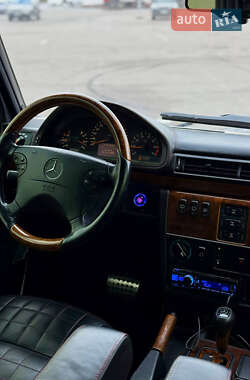 Внедорожник / Кроссовер Mercedes-Benz G-Class 2000 в 