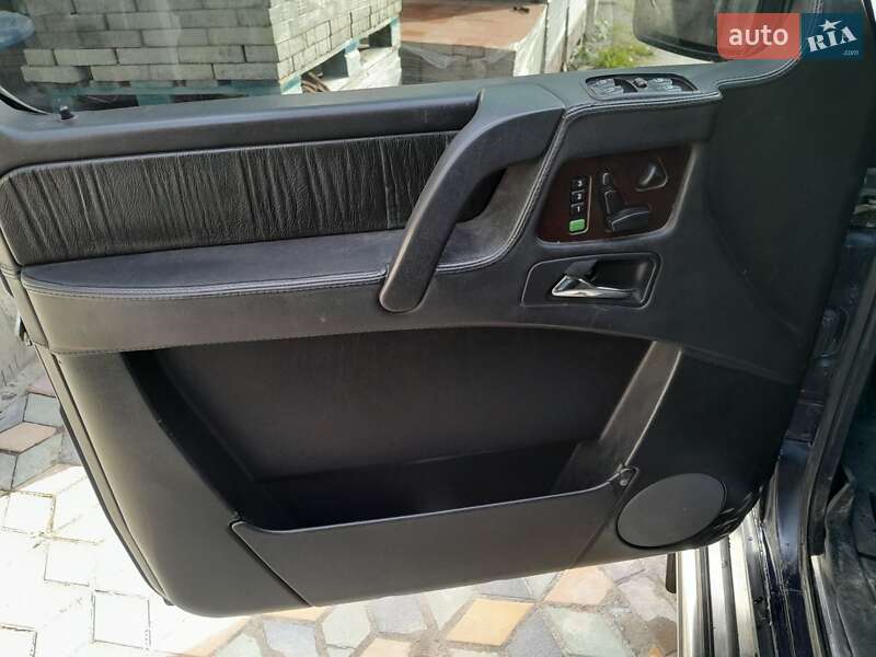 Внедорожник / Кроссовер Mercedes-Benz G-Class 2001 в Корце