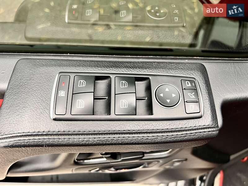 Позашляховик / Кросовер Mercedes-Benz G-Class 2017 в Києві фото 18 Позашляховик / Кросовер Mercedes-Benz G-Class 2017 в Києві