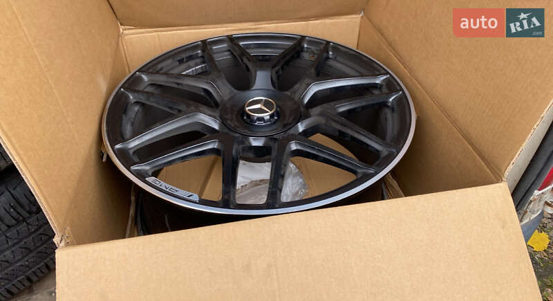 Позашляховик / Кросовер Mercedes-Benz G-Class 2019 в Києві фото 3 Позашляховик / Кросовер Mercedes-Benz G-Class 2019 в Києві