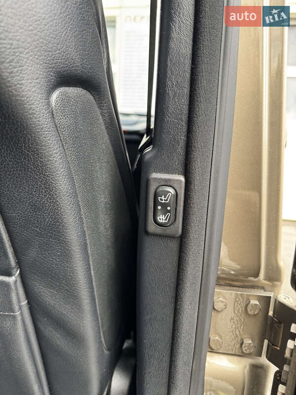 Внедорожник / Кроссовер Mercedes-Benz G-Class 2011 в Киеве фото 16 Внедорожник / Кроссовер Mercedes-Benz G-Class 2011 в Киеве