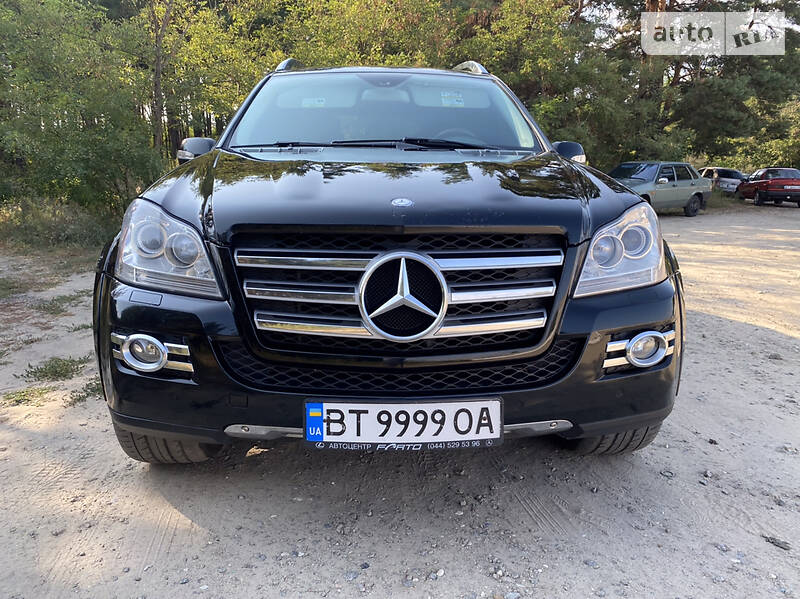 Mercedes-Benz GL 550