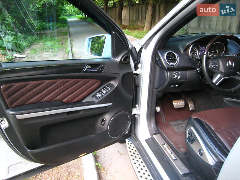 Внедорожник / Кроссовер Mercedes-Benz GL-Class 2012 в Киеве