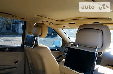 Позашляховик / Кросовер Mercedes-Benz GL-Class 2011 в 