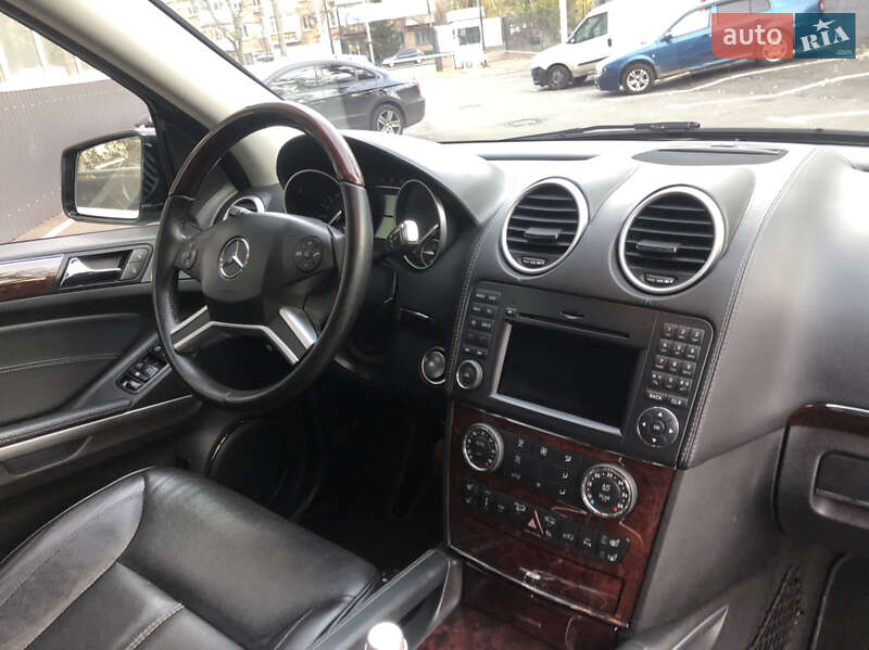 Внедорожник / Кроссовер Mercedes-Benz GL-Class 2011 в Киеве фото 9 Внедорожник / Кроссовер Mercedes-Benz GL-Class 2011 в Киеве