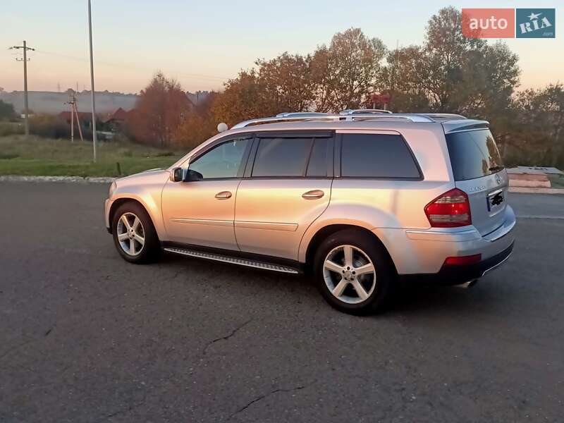 Внедорожник / Кроссовер Mercedes-Benz GL-Class 2007 в 