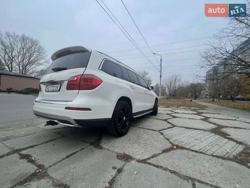 Внедорожник / Кроссовер Mercedes-Benz GL-Class 2013 в Днепре фото 12 Внедорожник / Кроссовер Mercedes-Benz GL-Class 2013 в Днепре