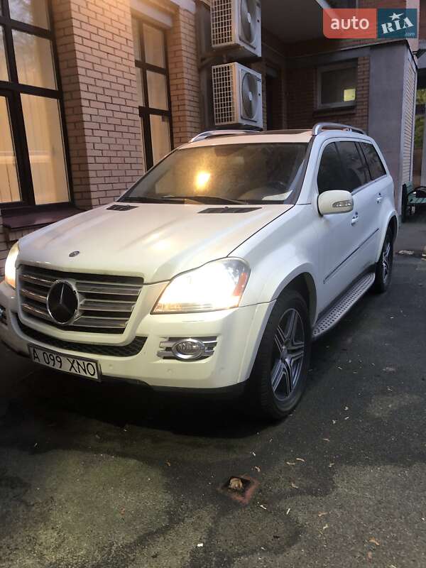Позашляховик / Кросовер Mercedes-Benz GL-Class 2007 в 