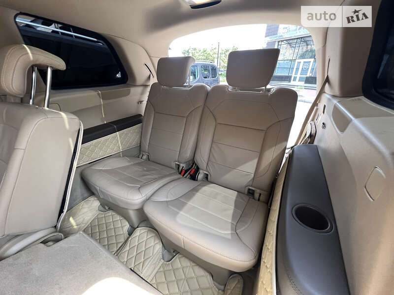 Позашляховик / Кросовер Mercedes-Benz GL-Class 2014 в Києві