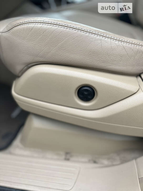 Внедорожник / Кроссовер Mercedes-Benz GL-Class 2014 в Киеве фото 29 Внедорожник / Кроссовер Mercedes-Benz GL-Class 2014 в Киеве