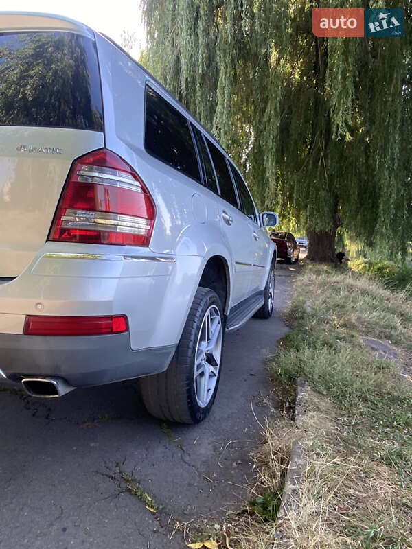 Внедорожник / Кроссовер Mercedes-Benz GL-Class 2006 в Ровно