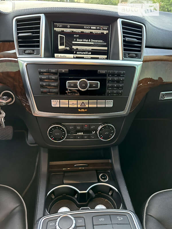 Позашляховик / Кросовер Mercedes-Benz GL-Class 2012 в Дніпрі