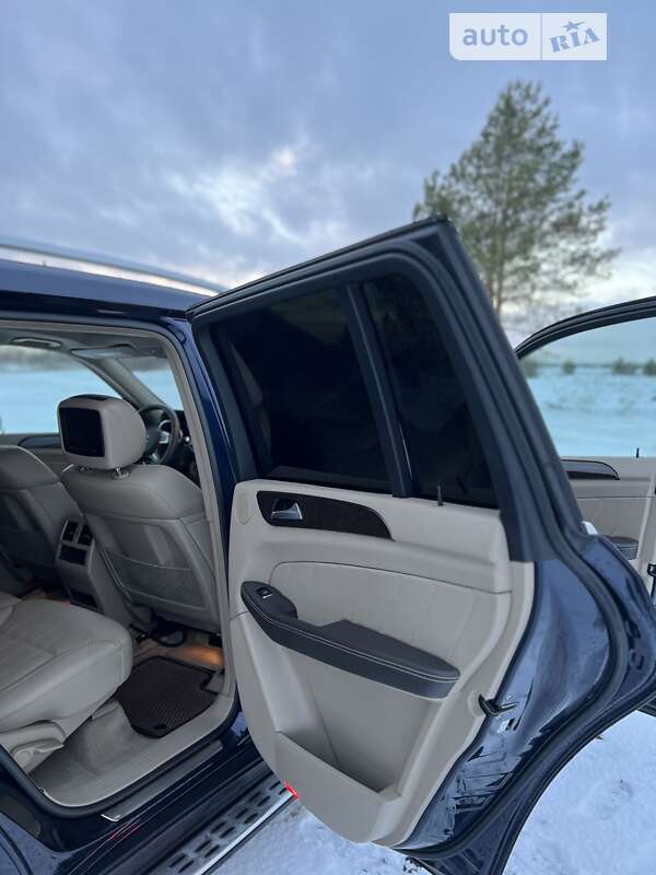 Позашляховик / Кросовер Mercedes-Benz GL-Class 2015 в Ковелі фото 18 Позашляховик / Кросовер Mercedes-Benz GL-Class 2015 в Ковелі