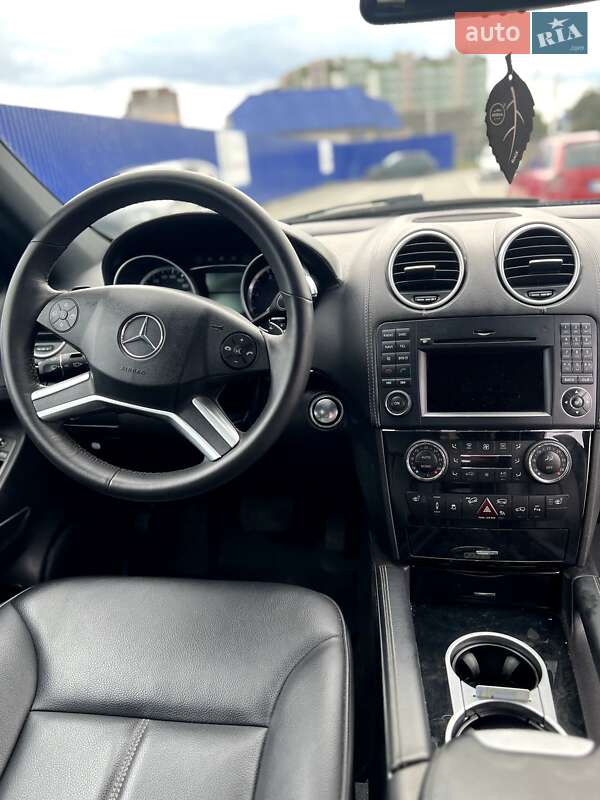 Позашляховик / Кросовер Mercedes-Benz GL-Class 2012 в Калуші