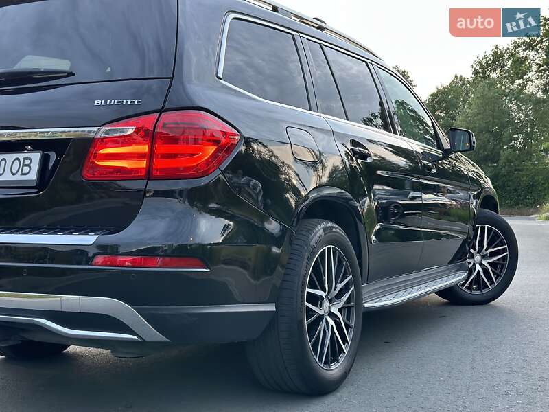 Позашляховик / Кросовер Mercedes-Benz GL-Class 2015 в Києві