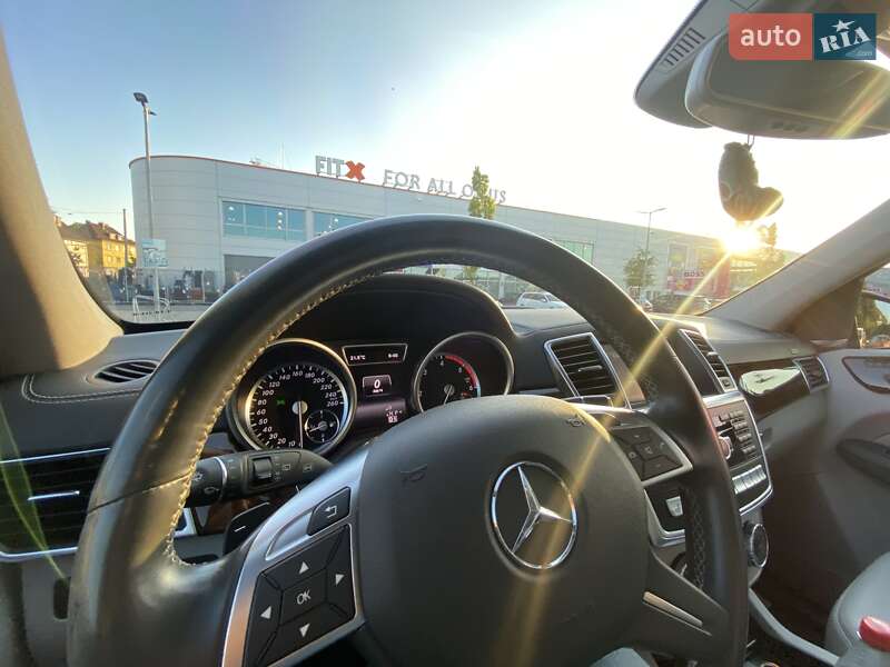 Позашляховик / Кросовер Mercedes-Benz GL-Class 2015 в Києві