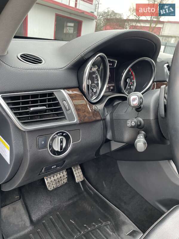 Внедорожник / Кроссовер Mercedes-Benz GL-Class 2012 в Хмельницком