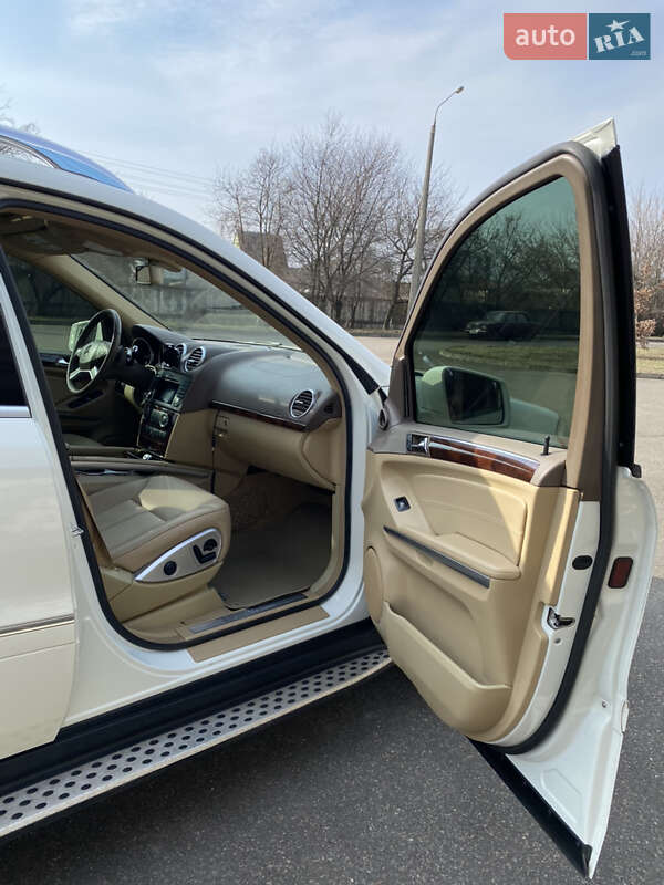 Внедорожник / Кроссовер Mercedes-Benz GL-Class 2011 в Киеве