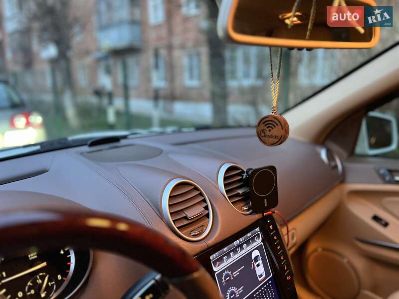 Позашляховик / Кросовер Mercedes-Benz GL-Class 2011 в Чернівцях