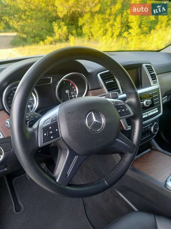 Внедорожник / Кроссовер Mercedes-Benz GL-Class 2013 в Дубно фото 10 Внедорожник / Кроссовер Mercedes-Benz GL-Class 2013 в Дубно